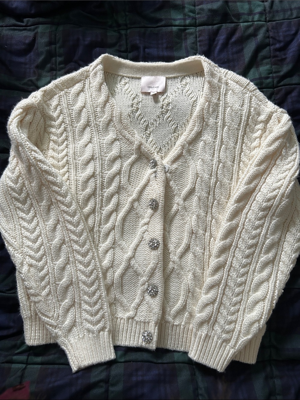 NWOT Cinq e Sept Oversized Cream Cable Knit Crystal Button Cardigan